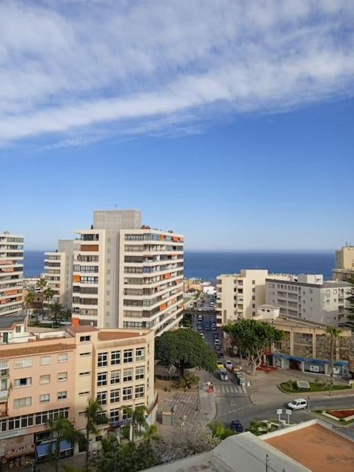 Apartamento En El Centro De Τορρεμολίνος Εξωτερικό φωτογραφία