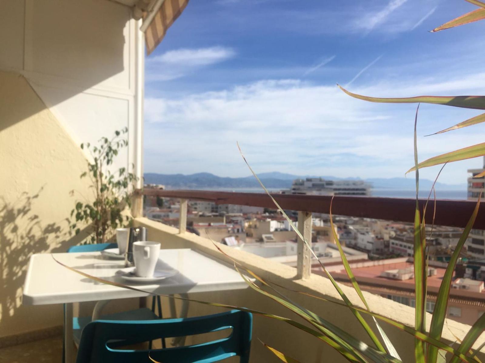 Apartamento En El Centro De Τορρεμολίνος Εξωτερικό φωτογραφία