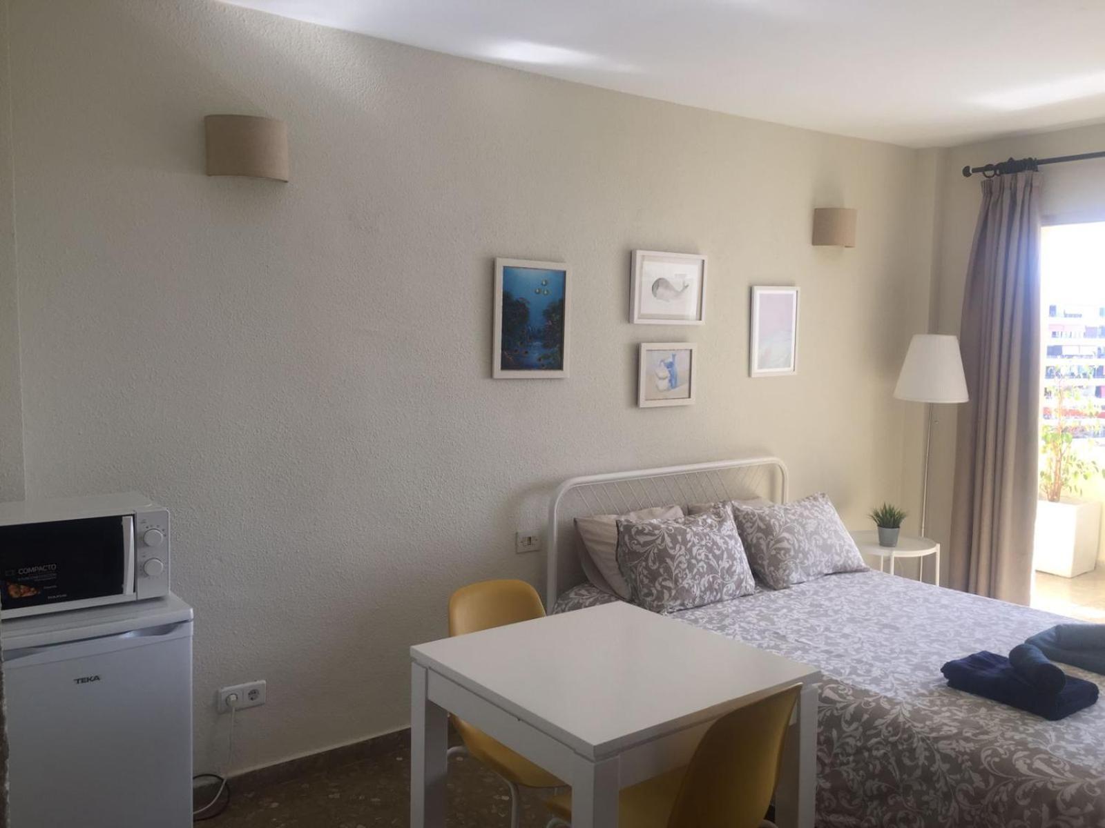 Apartamento En El Centro De Τορρεμολίνος Εξωτερικό φωτογραφία