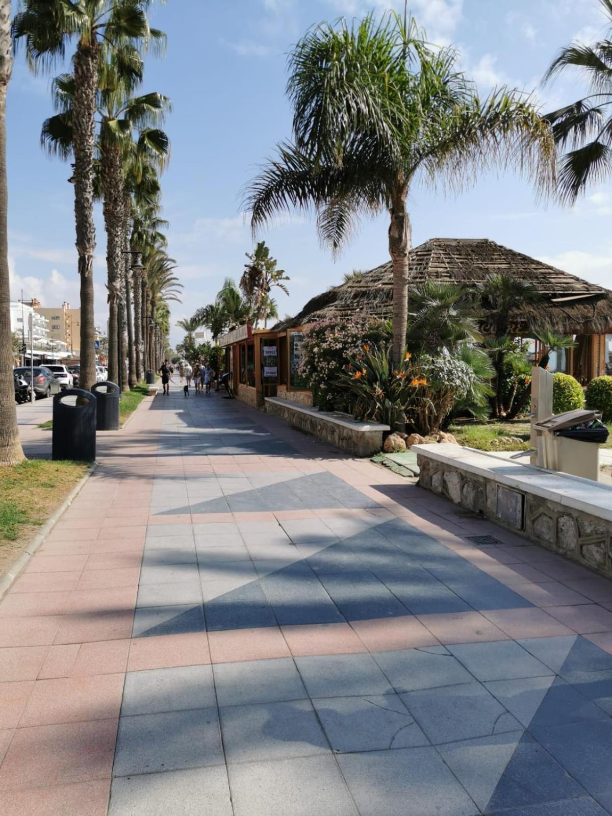 Apartamento En El Centro De Τορρεμολίνος Εξωτερικό φωτογραφία