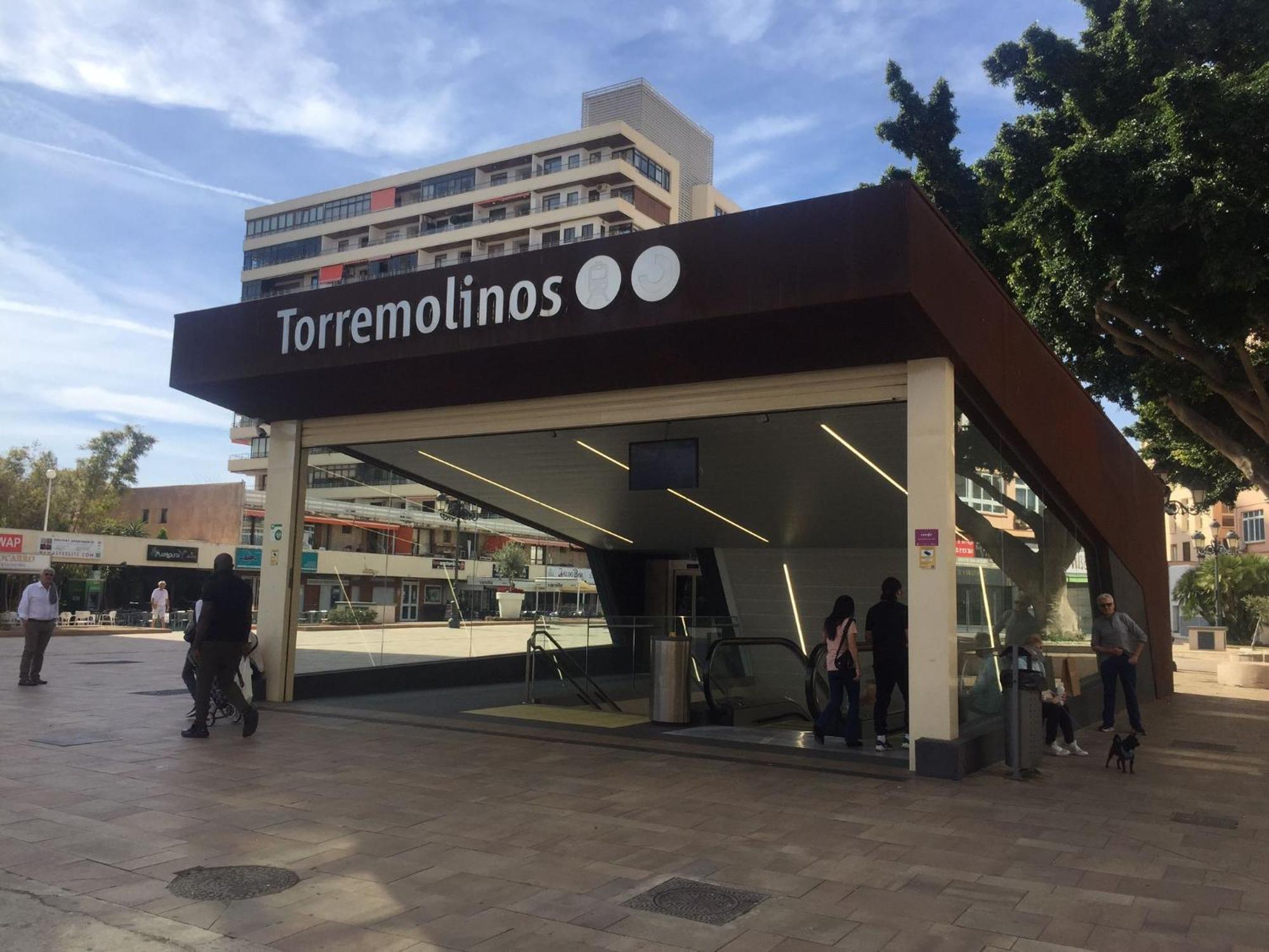 Apartamento En El Centro De Τορρεμολίνος Εξωτερικό φωτογραφία